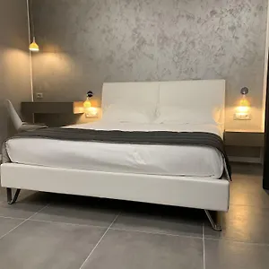 Bossi 2*, Μιλάνο Ιταλία
